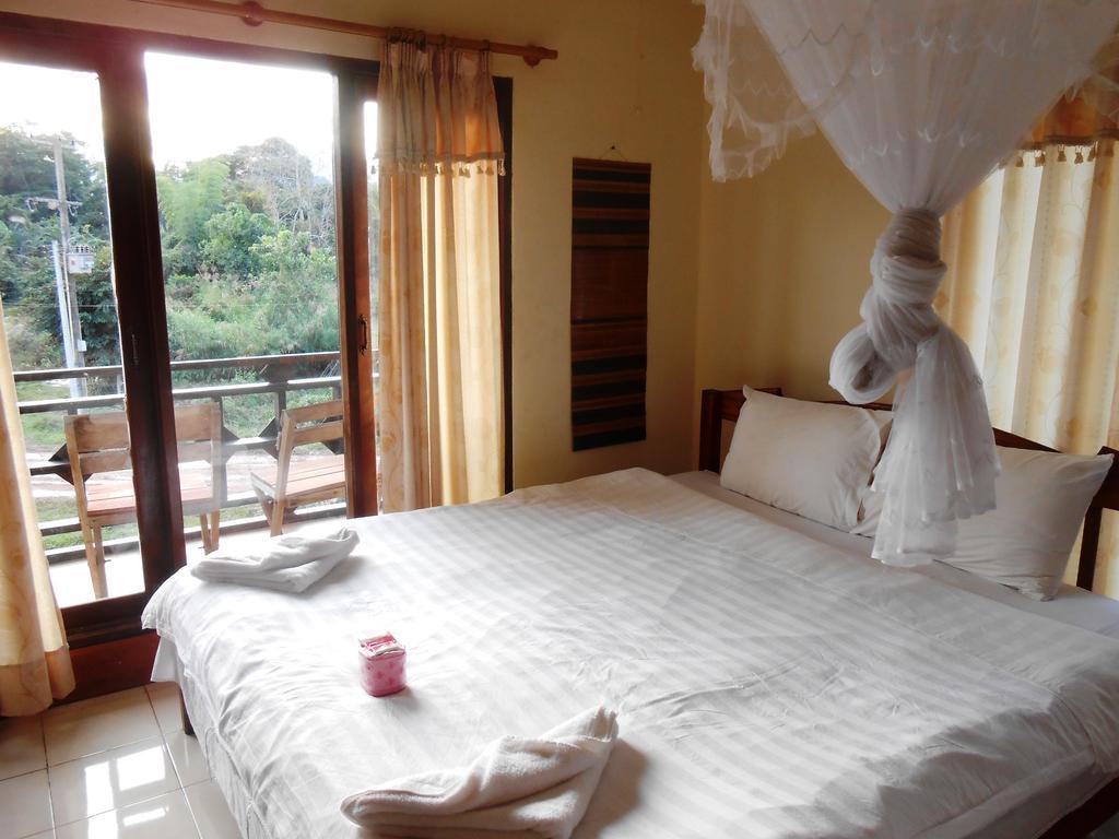 Jammee Guesthouse Ванг-Виенг Номер фото