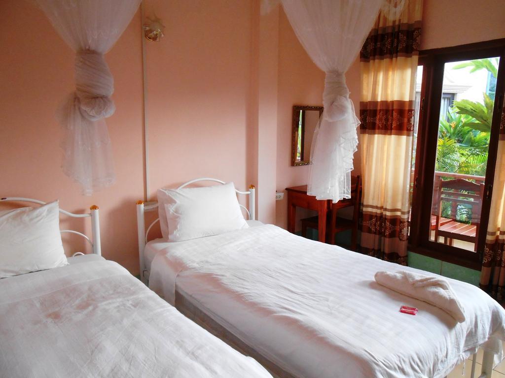 Jammee Guesthouse Ванг-Виенг Номер фото